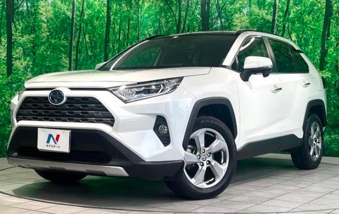 TOYOTA RAV4 2021